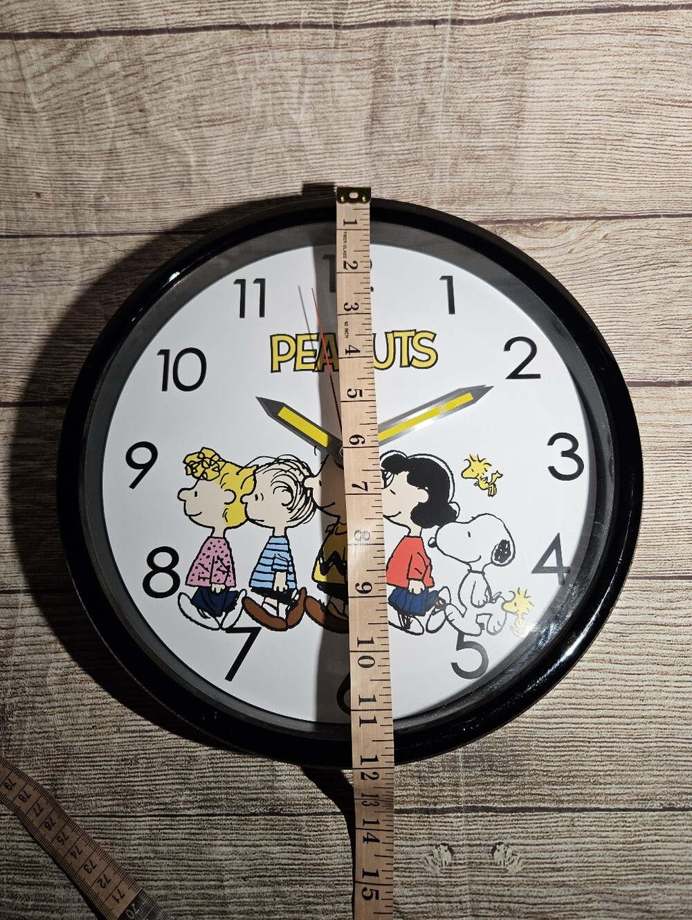 Peanuts snoopy wall clock - Picture 2 of 6